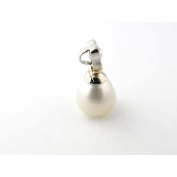 Vintage 18 Karat Yellow and White Gold Diamond and Pearl Pendant #2268 - Picture 2 of 5